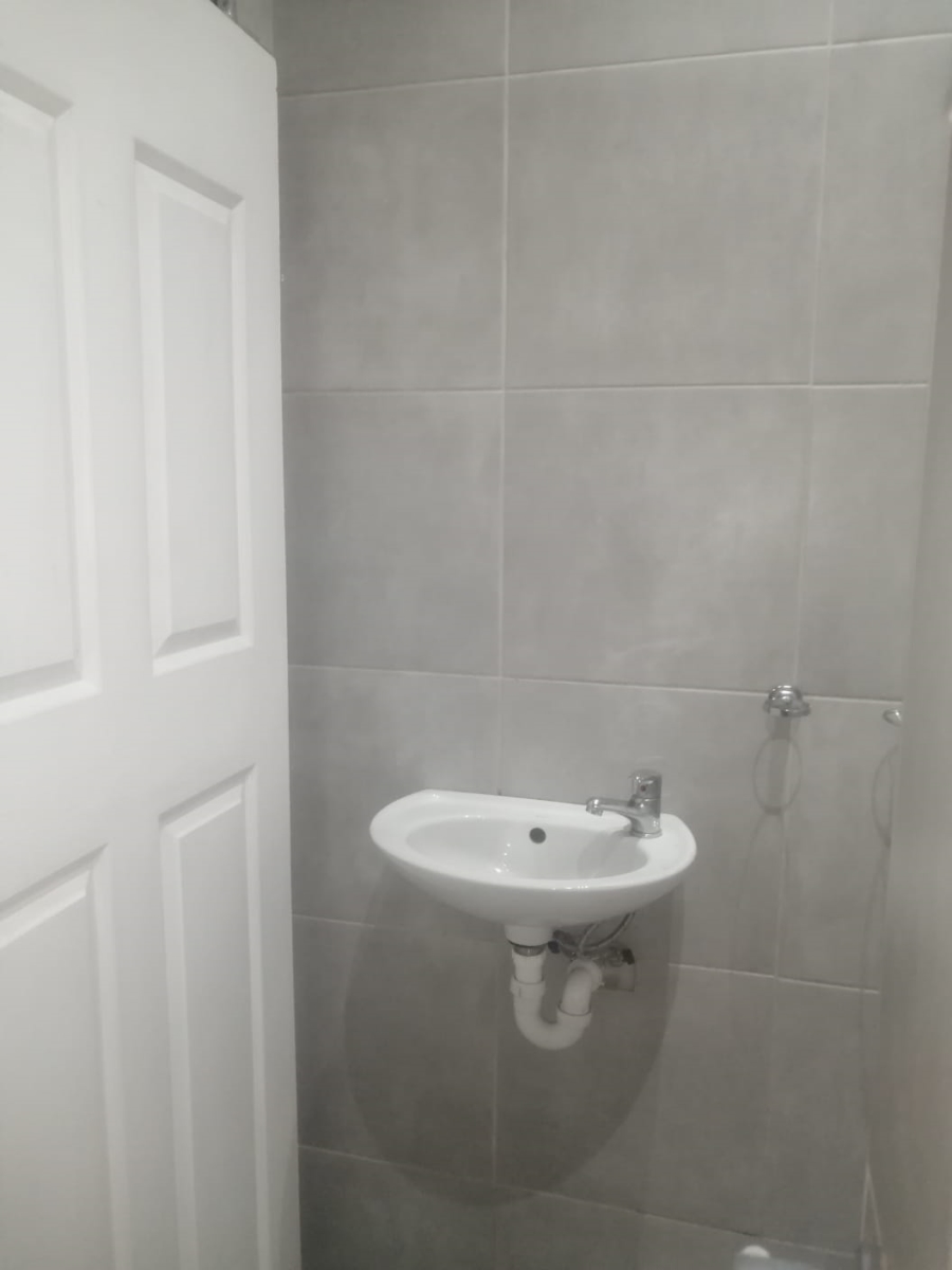 1 Bedroom Property for Sale in Humansdorp Eastern Cape